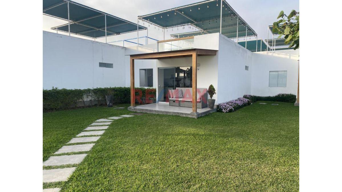 Venta de Casa de Playa en San Antonio - Cañete 3 Dormitorios 