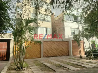 Dpto. En Venta - 1Er Piso Frente A Parque En Urb. Luren Ica