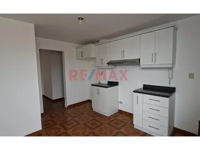 Alquiler De Departamento 113 Mts Con 3 Habitaciones En San Juan De Miraflores
