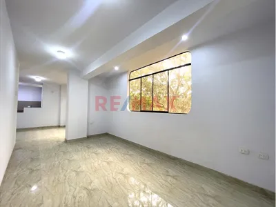 Departamento Frente A Parque En Urb Ingenieria En Venta