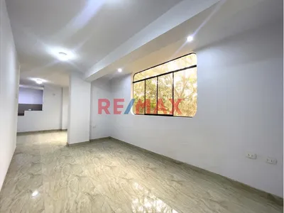 Departamento Frente A Parque En Urb Ingenieria En Venta