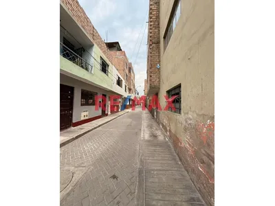 Se Vende Terreno Con Agua Y Luz