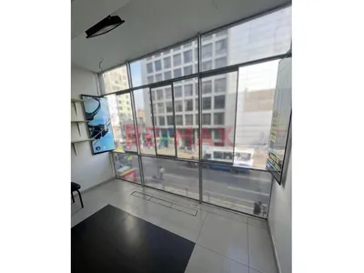 Alquiler De Ofic Con 3 Ambientes -  Ubicada En Pleno Corazon Del Centro Civico