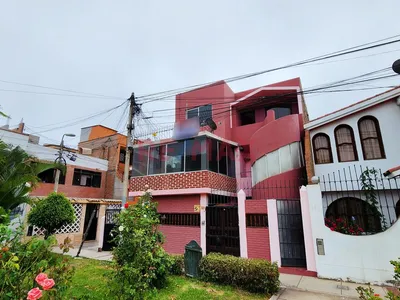 🏡 Se Vende Casa Fte A Parque Con Departamento Independiente En San Miguel🌳