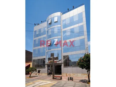 🏢 Edificio Corporativo De 5 Niveles Con Ascensor Frente Al Boulevard De Chancay | 655.20 M² De Terreno Y 2,821.45 M² Techados | Ideal Cajas, Clínicas O Franquicias 🚀