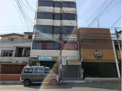 Local Comercial En Gran Chimu Zarate Sjl