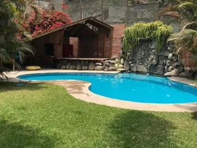 Casa en venta · Calle los Ruiseñores, La Molina · 515 m², 4 dorm.