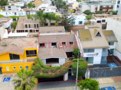 🏡 Casa Con Potencial Inmobiliario En Av. Benavides – Miraflores