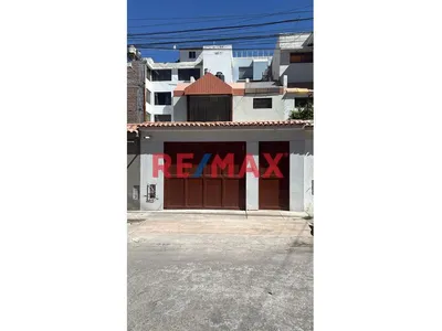 Casa En Venta!!! Los Portales De Cayma!!!