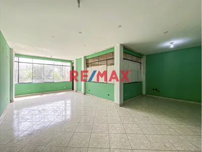 Local / Departamento 2Do Piso Av. San Felipe Comas