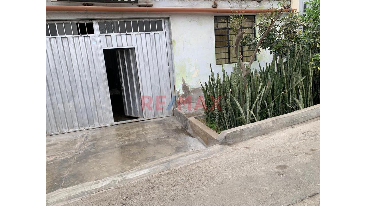Venta De Terreno Frente A Mercado En San Juan De Miraflores