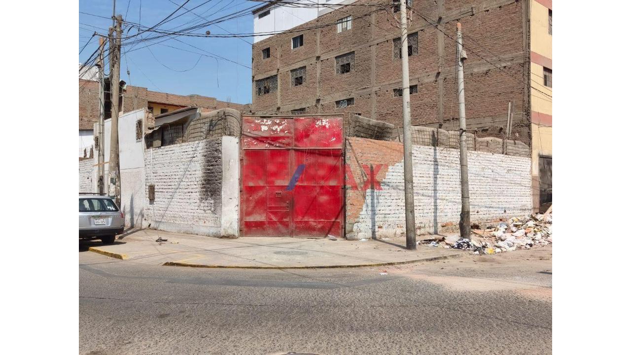 ¡Oportunidad De Inversión En Gamarra! | Terreno En Esquina De 400 M²!