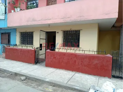 Casa Solo Primer Piso - Media Cuadra Av. José Granda