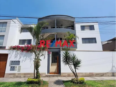 Hermoso Y Amplio Departamento Casuarinas - Santiago De Surco