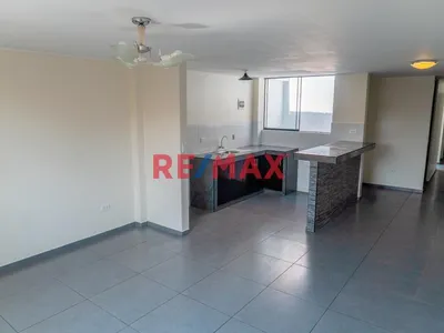 Departamento En Alquiler - Urb. Santa Luzmila, Comas