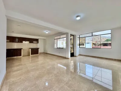 Venta de Departamento en Comas - Lima 3 Dormitorios