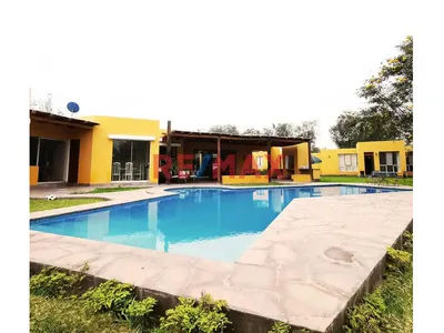 Casa De Campo En Venta: Condominio La Toscana - Chincha
