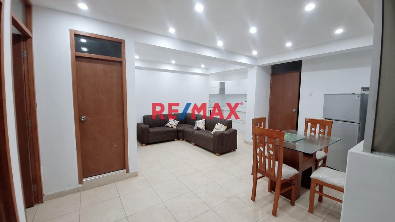 SE ALQUILA DEPARTAMENTO SEMI AMOBLADO EN 2DO PISO - FRENTE AL MAR, HUANCHACO, TRUJILLO - S/1,000