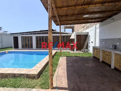 Casa En Venta En Amplio Terreno – Playa Los Pulpos, Lurín