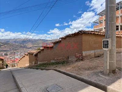 🏡✨ ¡Propiedad En Esquina Con Vista Panorámica En Cusco!
