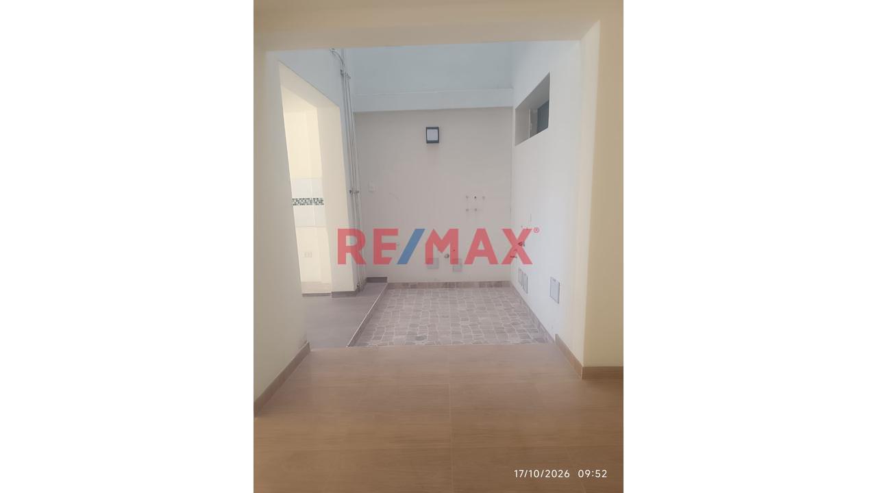 Departamento En 1Er Piso Con Cochera Y Patio – Campo Verde Cerro Colorado