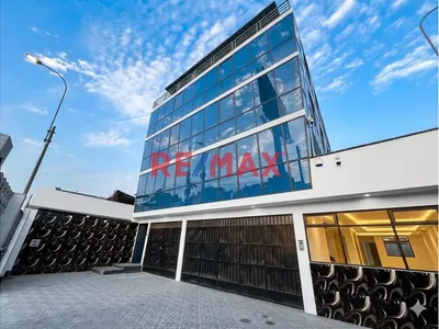Edificio En Venta | Alta Rentabilidad En Av. Javier Prado – Ate