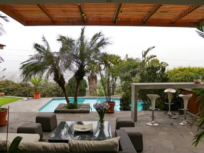 Venta de Casa en Santiago de Surco - Lima 5 Dormitorios 