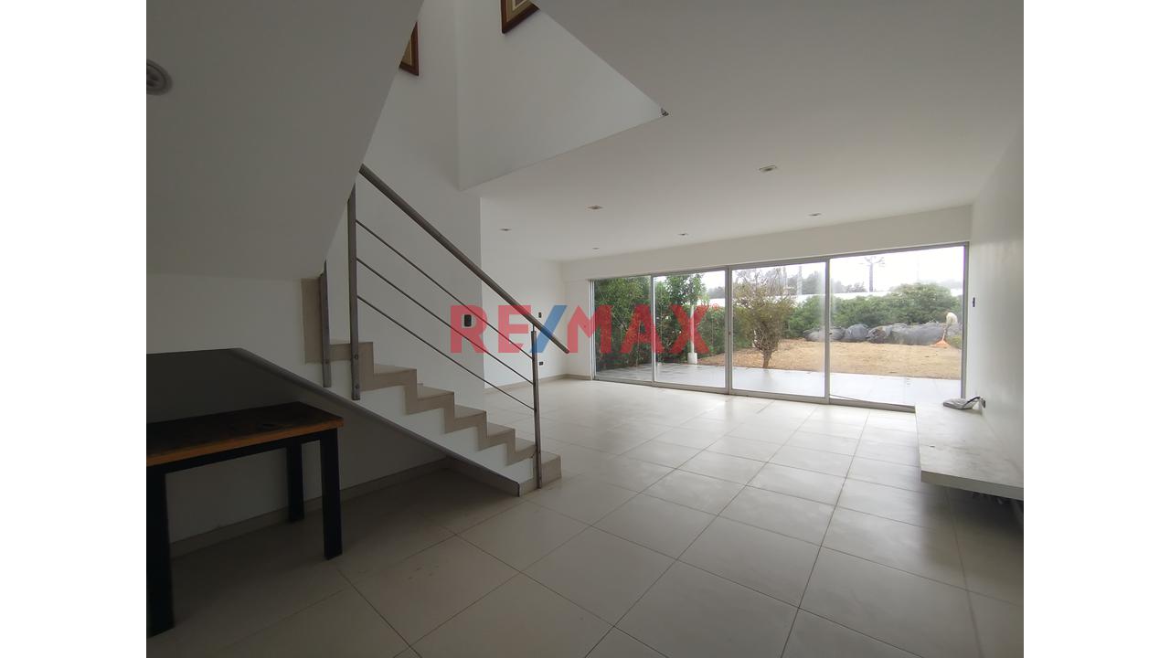 Casa De Playa En Venta En Condominio Solimar