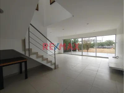 Casa De Playa En Venta En Condominio Solimar