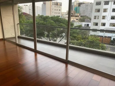 Venta de Departamento en San Isidro - Lima 3 Dormitorios