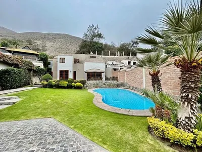 Venta de Casa en La Molina - Lima 3 Dormitorios 