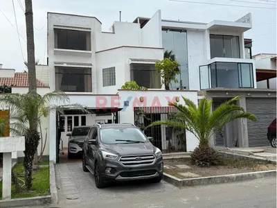 Venta De Casa En Chorrillos - Zona Segura Y Residencial