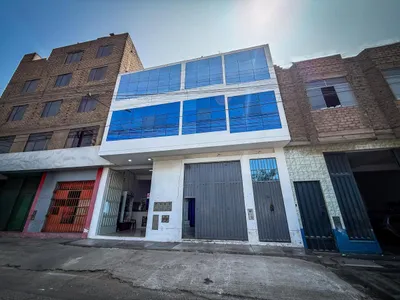 Alquiler de Local Comercial en Ate - Lima 0 Dormitorio 