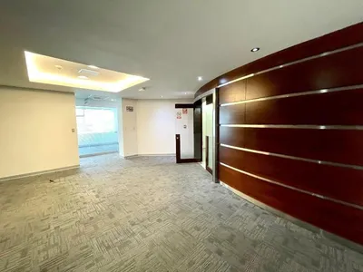 Venta de Oficina en San Isidro - Lima 8 Dormitorios 