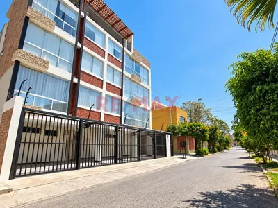 Se Vende Moderno Departamento En 1Er Piso Con Cochera + Jacuzzi