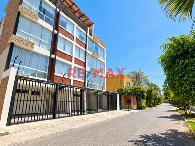 Se Vende Moderno Departamento En 1Er Piso Con Cochera + Jacuzzi