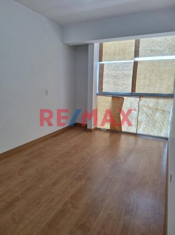 Venta de Departamento en Lince - Lima 3 Dormitorios 