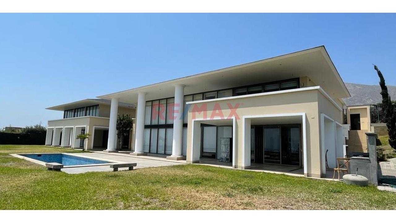 Exclusiva Casa En Los Lagos – Salaverry ✨