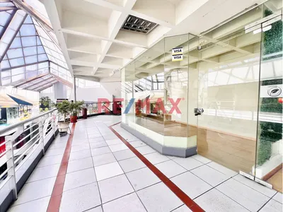 El Panorámico - Local Comercial En Alquiler. Doble Vitrina