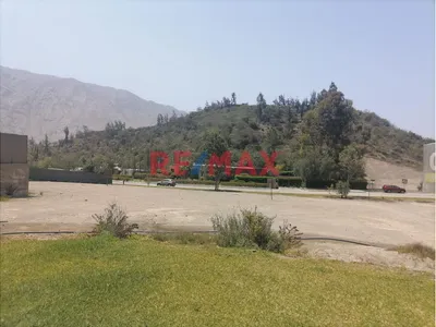 Condominio La Quebrada Terreno Plano Primera Etapa Cerca Club House