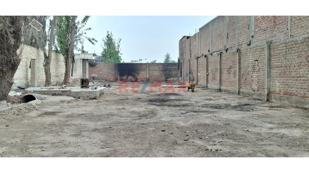 Terreno Industrial De 800 M² En Alquiler