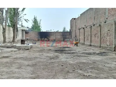 Terreno Industrial De 800 M² En Alquiler
