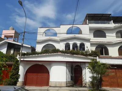 Venta de Casa en La Molina - Lima 4 Dormitorios