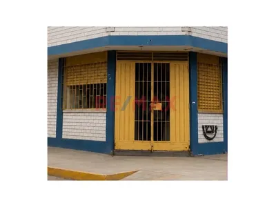 Oportunidad - Se Alquila Local Comercial De 25.5 M2 En Universitaria