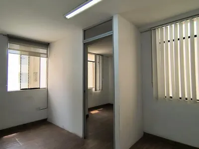 Alquiler de Oficina en Trujillo - Trujillo 1 Dormitorio 