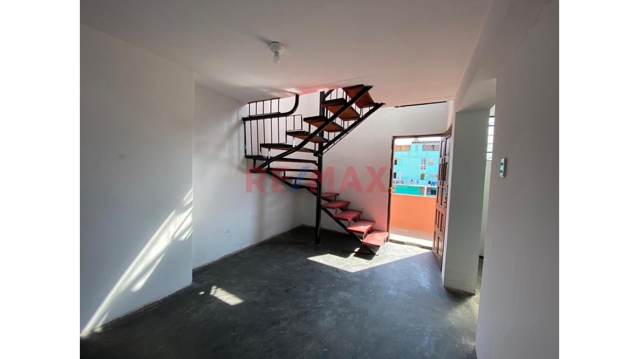 Vendo Amplio Duplex 4To Piso - Unidad Vecinal Del Rimac - Vive A Pasos Del Centro De Lima