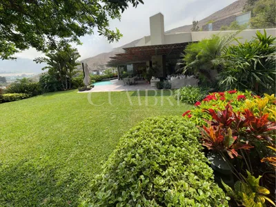 Venta de Casa en La Molina - Lima 8 Dormitorios