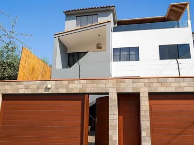 Venta de Departamento en Santiago de Surco - Lima 4 Dormitorios