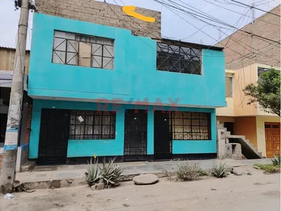 Venta De Casa De 2 Pisos En Urb San Carlos Comas