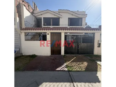 Vendo Casa En Jose Luis Bustamante Y Rivero